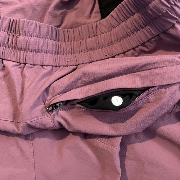 Lululemon Bowline Stretch Ripstop Shorts 5" Men’s Sz Large cyber violet - Picture 10 of 10